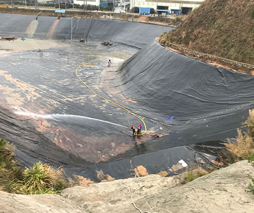 大英废水池清理